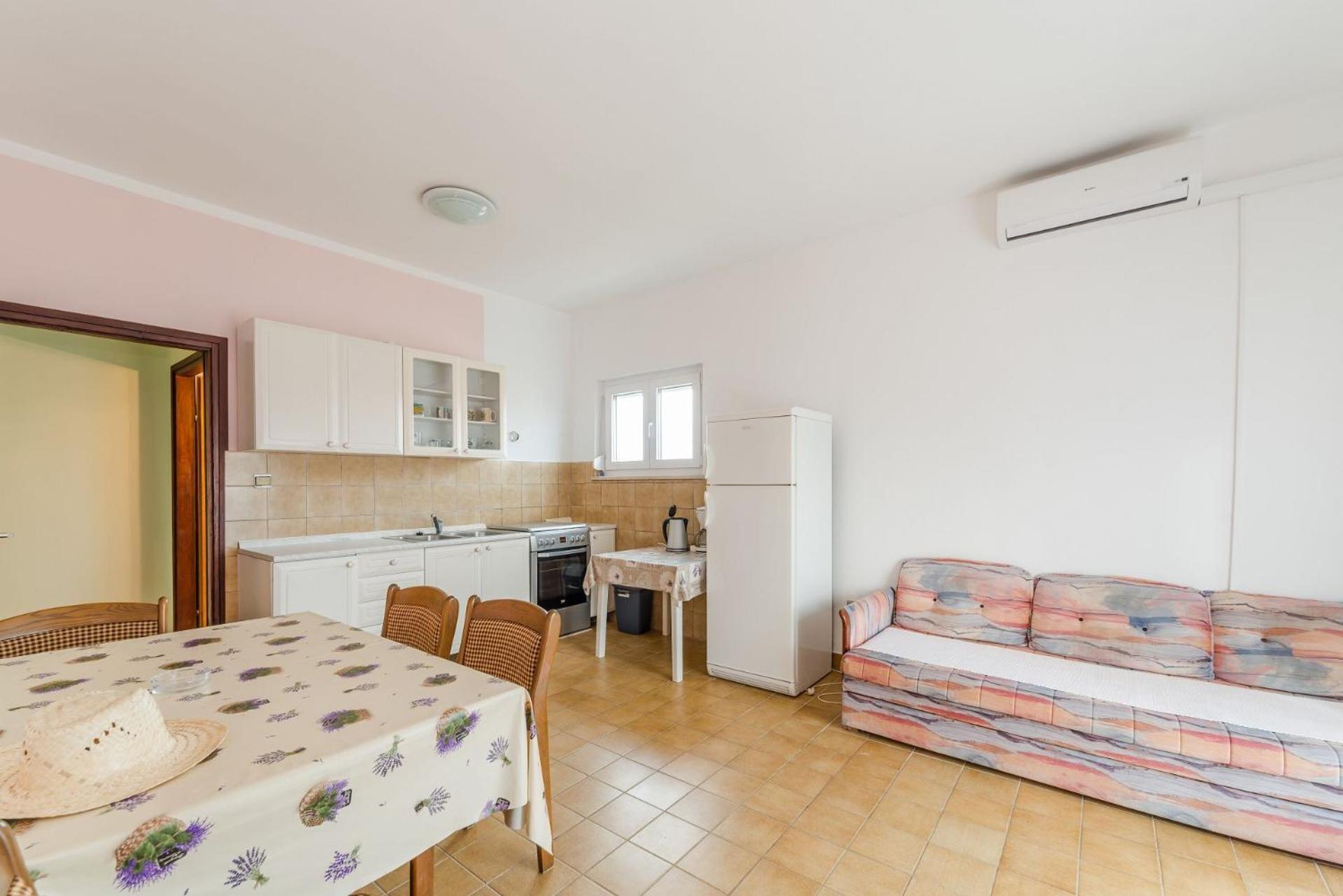 Apartments Ivica - With Parking Нін Екстер'єр фото