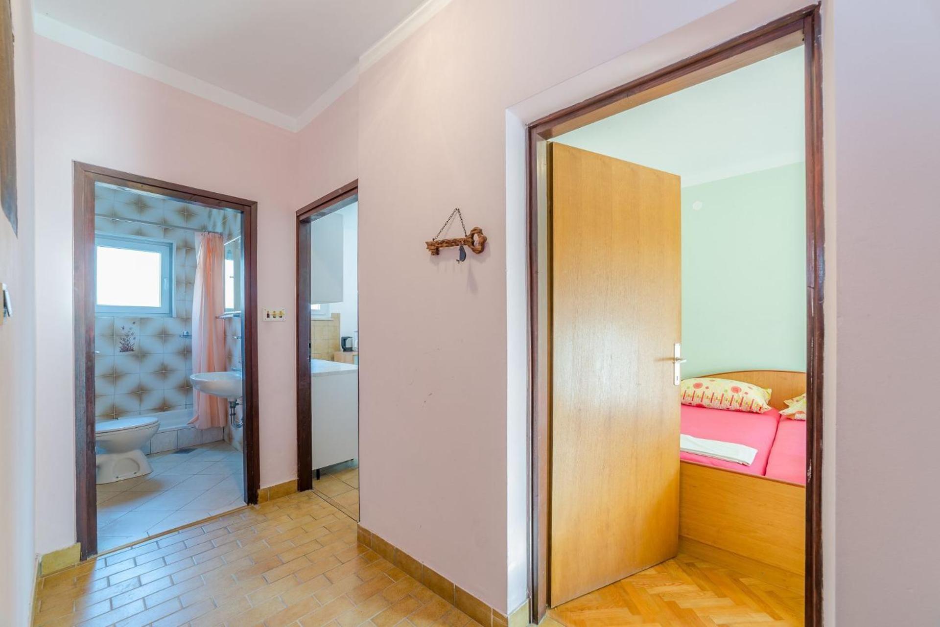 Apartments Ivica - With Parking Нін Екстер'єр фото