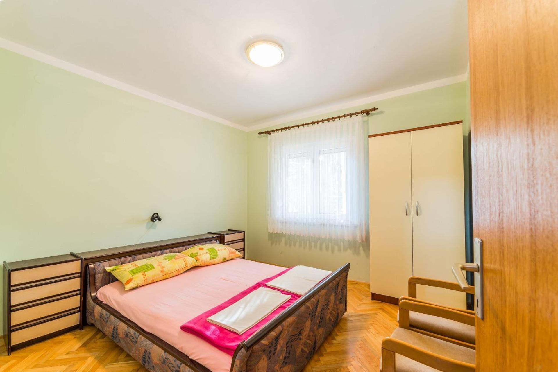 Apartments Ivica - With Parking Нін Екстер'єр фото