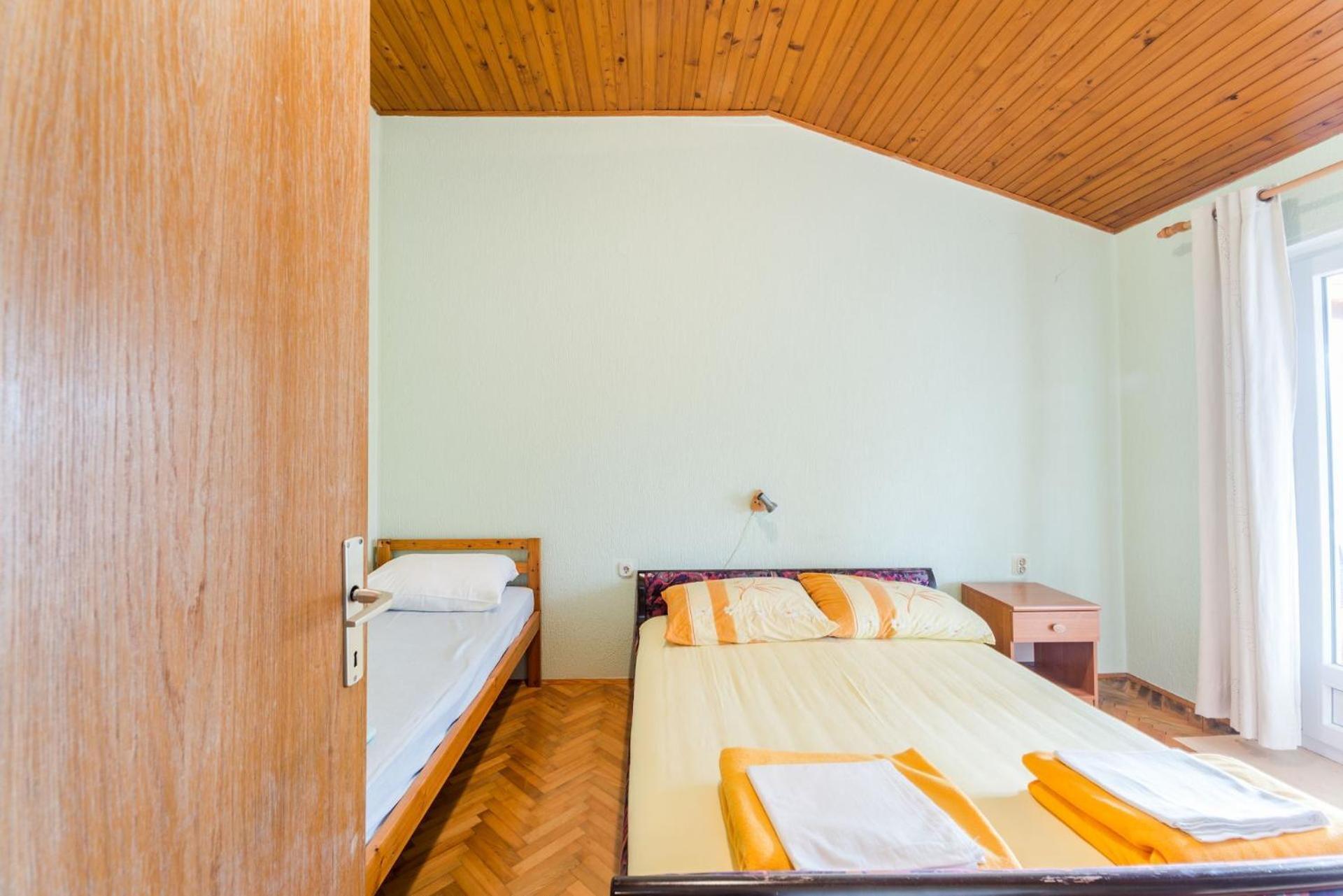 Apartments Ivica - With Parking Нін Екстер'єр фото