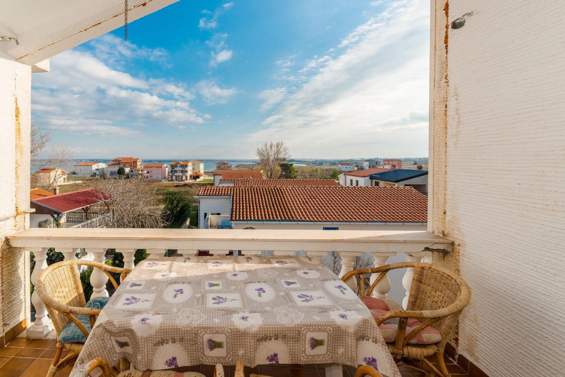 Apartments Ivica - With Parking Нін Екстер'єр фото