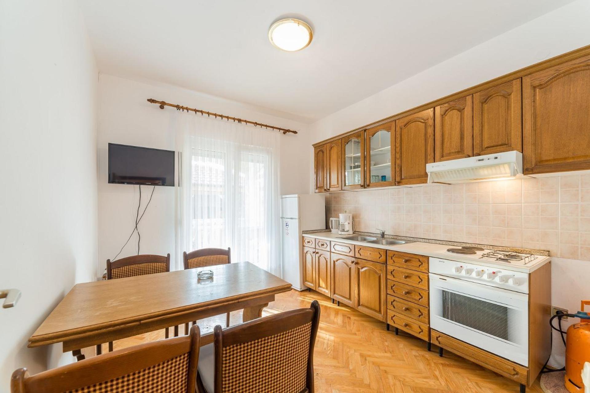 Apartments Ivica - With Parking Нін Екстер'єр фото